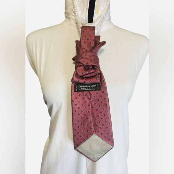 Dior Muave Pink Necktie Necklace with Gold Pin Brooch - Picture 3 of 3